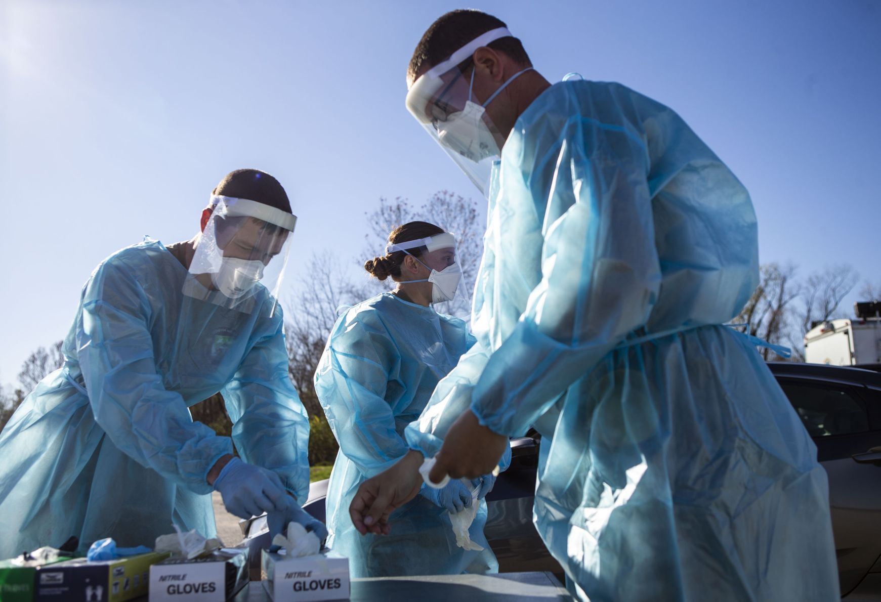 National Guard administers COVID-19 tests in St. Charles
